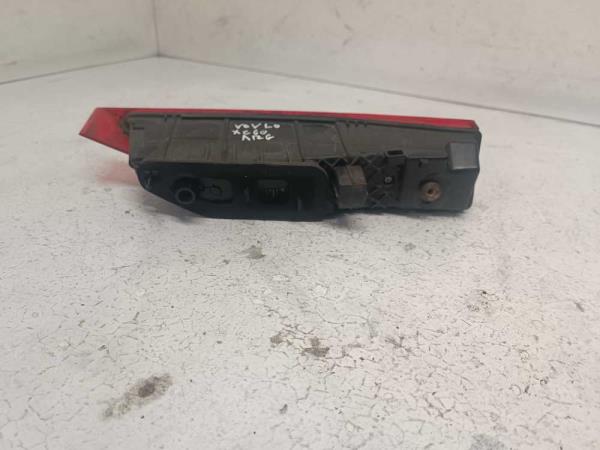 FEU ARRIERE GAUCHE VOLVO - Vue 2